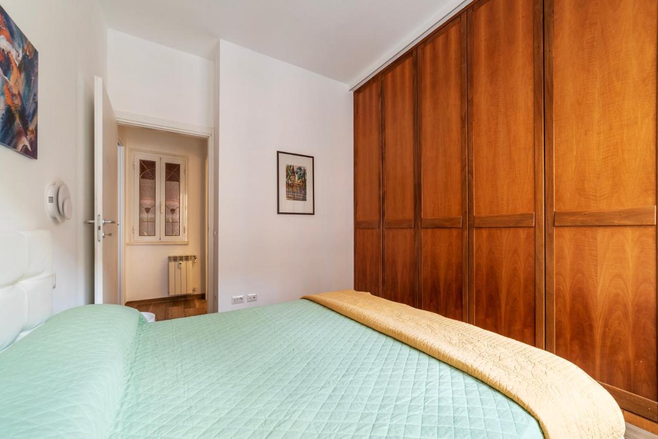 Piazza Re Di Roma Comfy Apartment Exterior photo